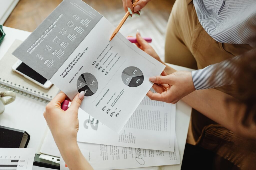 Analytic and Reporting: Mailchimp vs ConvertKit
